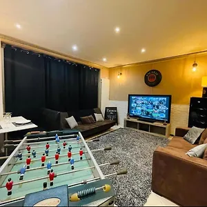 Le Fiesta Bar - 6 Personnes - Genève Appartement